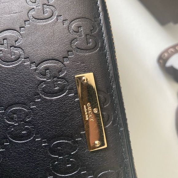 GUCCI black embossed wallet gold zipper - Picture 12 of 17